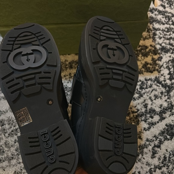 Gucci 60mm Logo Lettering Leather Boots - Picture 13 of 14